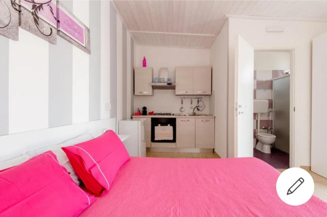 Briciola'S Rooms Porto Cesareo Exterior photo