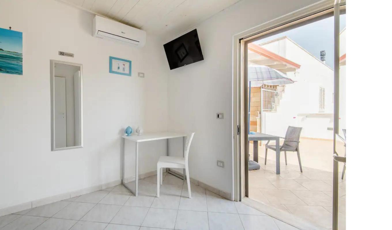 Briciola'S Rooms Porto Cesareo Exterior photo