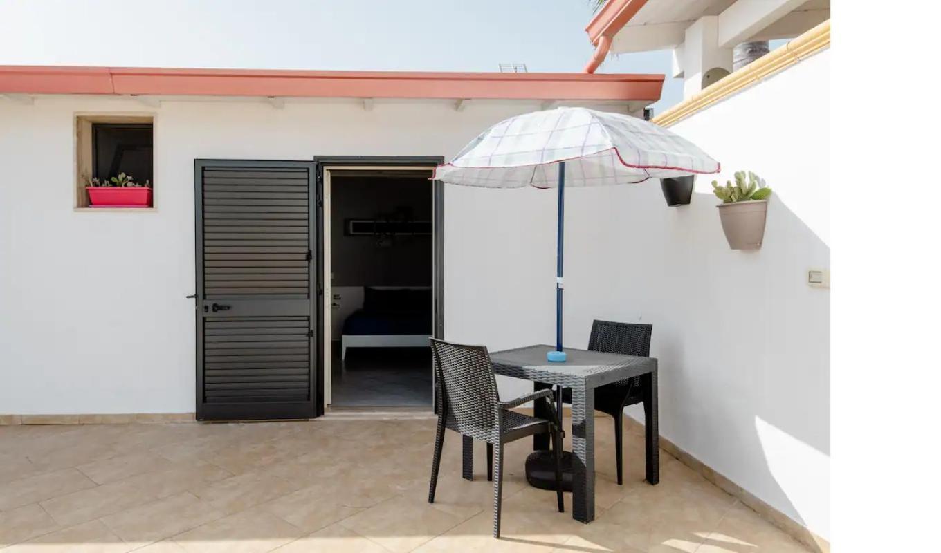 Briciola'S Rooms Porto Cesareo Exterior photo